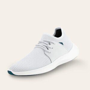NEVER WORN/IN Vessi Women's Everyday Classic Sneaker Size 8 in Pearl White (NWT)